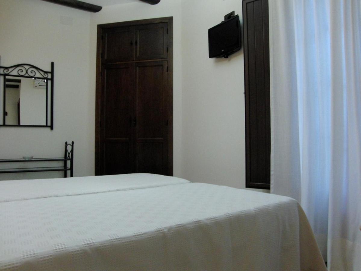 Hotel El Romeral Almadén de la Plata Pokoj fotografie