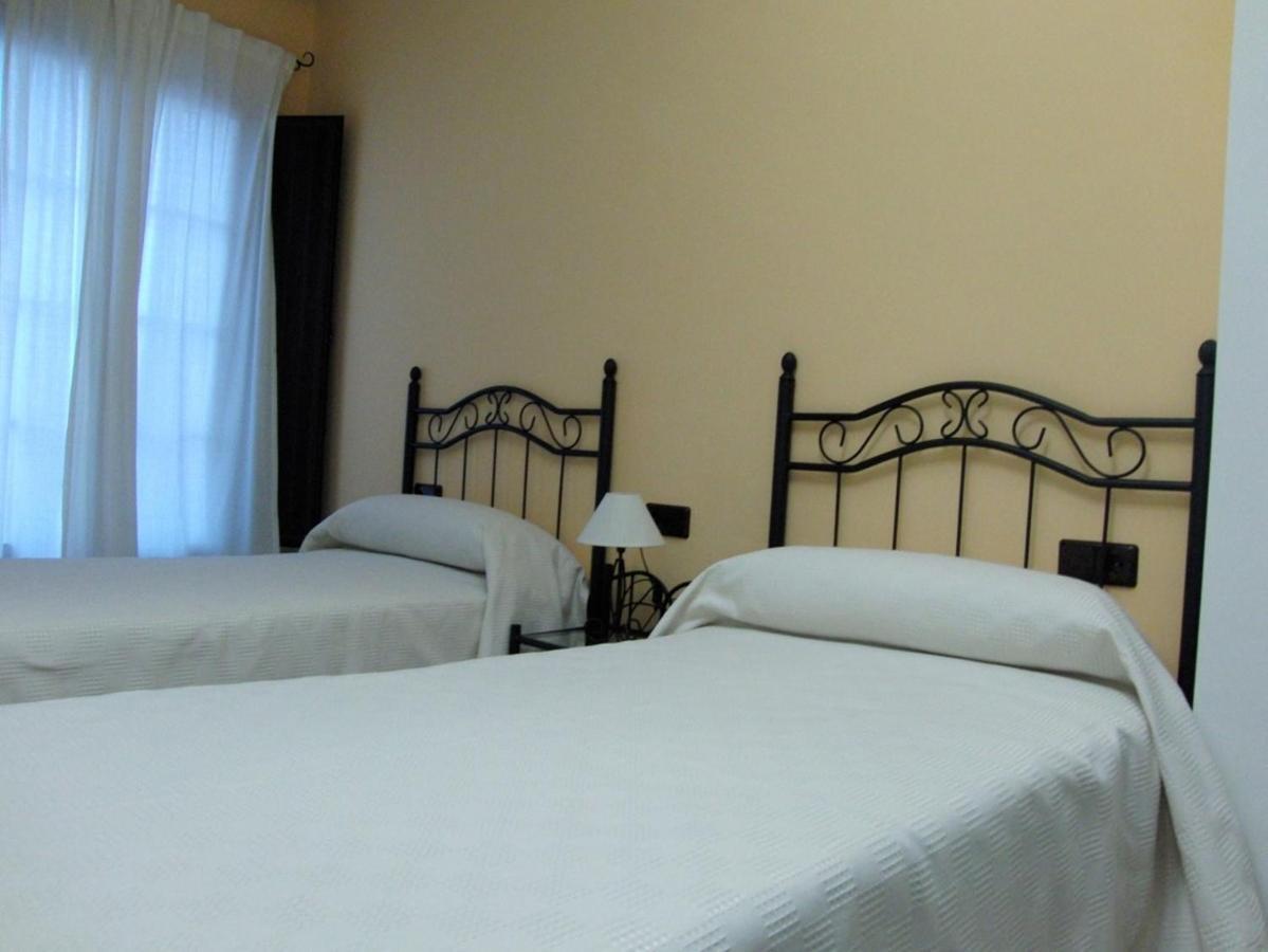 Hotel El Romeral Almadén de la Plata Pokoj fotografie